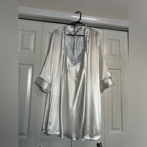 Linea Donatella White Bride Robe with Slip. Lace and Embroiderey is Blue.